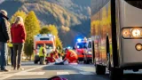 13‑Jährige nach Zusammenstoß mit Linienbus auf B171 in Zams ins Spital gebracht