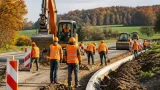 450.000 Euro für L 229: Lehrlinge des Straßenerhaltungsdienstes arbeiten an Sanierung bei Gnas