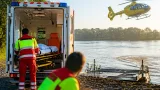 72‑Jähriger rutscht bei March‑Überquerung aus und wird mit Hubschrauber ins Klinikum gebracht
