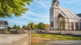 Abriss in Wim: Mesnerhaus weicht – nun stehen Kirchensanierung und Pfarrfest im Fokus