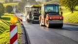 Arbeiten an der B70 in Söding-St. Johann: Drei Wochen ohne Fahrbahnmarkierungen, Dünnschichtdecke ab 17. August