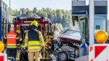 Bootsanhänger verkeilt sich an Mautstelle der A11 – Fahrspur zeitweise gesperrt