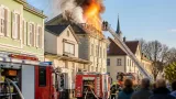 Brand auf Baustelle in Bad Sauerbrunn: Mehrere Feuerwehren stundenlang im Einsatz