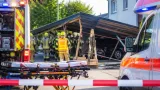 Carport stürzt in Aistersheim ein: Mann bei Abbau schwer am Kopf verletzt