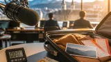 Dornbirner gewinnt bei Radiospiel 1.000 Euro – Geld wird für gemeinsamen Urlaub verwendet
