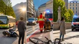 Drei Unfälle im Zentralraum: Bus-Moped-Crash bei Innsbruck und zwei Verkehrsunfälle in der Stadt