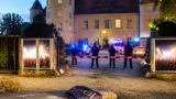 Eferding im Blick: Behaupteter Besuch von Bad Bunny in Schloss Starhemberg sorgt für Aufsehen