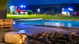 Explosion bei Lagerfeuer: 52-Jähriger nach Brandbeschleuniger-Unfall per Hubschrauber abtransportiert