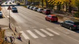 Fahrschule warnt: Hauptursache für Unfälle im Bezirk sitzt am Lenkrad