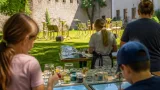 Ferienprogramm mit Hinterglasmalerei und Blasmusik: Aktivitäten für Familien in Freistadt