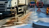 Feuerwehr beseitigt großflächige Ölspur in Waidhofen an der Ybbs