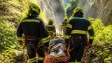 Feuerwehr rettet verunglückte Person aus der Erlaufschlucht nach aufwändigem Einsatz