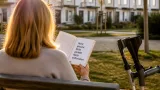 Gänserndorf-Süd: Frau verarbeitet lange Krankheitsgeschichte in neuem Buch