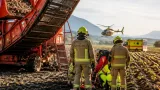 Hand in Förderband eingeklemmt: 31-Jähriger bei Zwiebelernte in Arnoldstein schwer verletzt