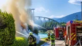 Heckenbrand bei Lieserbrücke: Feuerwehren aus Lieserhofen und Seeboden im Einsatz
