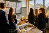 HLW Güssing: Erste Klasse mit regionalem Genusskalender beim Wirtschaftsprojekt ausgezeichnet