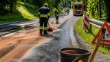 Kilometerlange Ölspur in Waldneukirchen: Drei Feuerwehren bei knapp 40 Grad im Einsatz