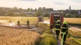 Kleiner Feldbrand in Gunskirchen rasch von Feuerwehr gelöscht