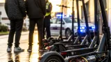 Kontrollen in Traun: Manipulierte E‑Scooter stören Verkehrssicherheit