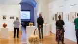 Kunsthaus Laa zeigt bewusst namenlose Werke vor dem Zwiebelfest