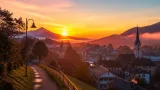 Morgenrot über Bischofshofen: Blick Richtung Puchberg am frühen Morgen