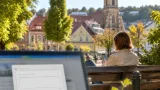 Online-Grüße als Spiegel der Nachbarschaft: Wie lokale Posts auf meinbezirk.at funktionieren