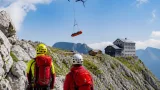 Polizeihubschrauber rettet zwei Touristinnen vom Wanderweg zwischen Simony- und Adamekhütte