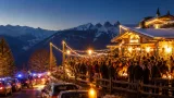 Prominente Gäste bei Almrauschparty in Rosi’s Sonnbergstuben sorgen für späte Feierlaune