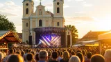 Queen-Tribute und Sommerkonzert am Kirchenplatz: Freier Eintritt, regionale Verpflegung