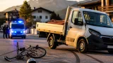 Radfahrer in Kolsass bei Kollision mit Klein-Lkw verletzt – Lenker positiv auf Alkohol getestet