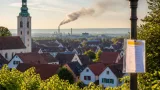 Rauch aus Riegel erreicht Rust: Behörden warnen vor Geruchsbelästigung