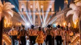 Salzburg: Riederin Sheela Bernauer tanzt beim "Jedermann" auf der Domplatz-Bühne
