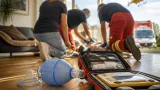 Schnelles Einschreiten in Gmunden: Polizei und Rettung retten 52-Jährigen
