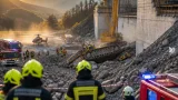 Schwerer Baggerunfall in Terpetzen: 57-Jähriger mit Hubschrauber ins UKH geflogen