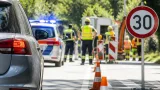 Sieben Führerscheine in einer Woche: Raser in Puchenau stoppen Baustellenverkehr