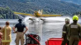 Slowenische Löschflugzeuge prüfen Völkermarkter Stausee für Einsätze in Kärnten