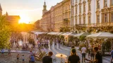 Sommerabend in Linz: First Friday mit Musik, Märkten und Familienprogramm