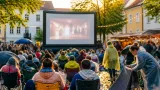 Sommerkino auf dem Ortsplatz: Ernsthofen erlebt einen der bestbesuchten Sommerabende