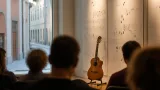 Spanischer Gitarrist Agustin Castilla-Avila gastiert in Halleins Galerie Lost Places