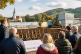 Spatenstich in St. Georgen: Neues Bezirksaltenheim mit 72 Plätzen und 26 Wohnungen gestartet