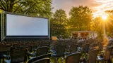 Stadtpark wird Kinoarena: Silent Cinema lockt rund 280 Besucherinnen und Besucher nach Imst