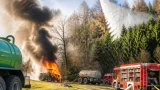 Traktor setzt Waldrand in Altenberg in Brand – rund 150 Einsatzkräfte bekämpfen Flammen