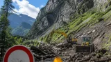 Verkehrsunterbrechung auf L 246: Hahntennjochstraße nach Murenabgängen bis Samstagabend gesperrt