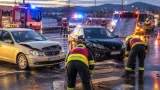 Vier Verletzte nach Kreuzungscrash in Wels-Pernau: B1 vorübergehend beeinträchtigt