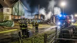 Wirtschaftsgebäude in Irschen abgebrannt: Großaufgebot der Feuerwehren im Einsatz