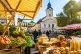Wöchentlicher Frischemarkt am Hauptplatz belebt Völkermarkt