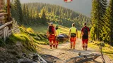 Zwei italienische E-Biker kollidieren bei Feistritzer Alm – ein Schwerverletzter per Hubschrauber ausgeflogen