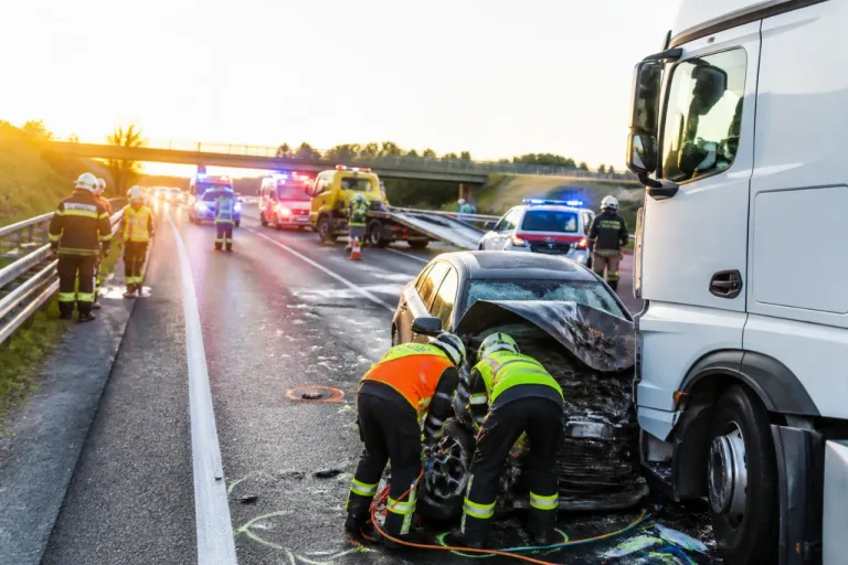 Tödlicher Frontalcrash auf der S4: Wiener Neustädter (25) stirbt beim Knoten Mattersburg