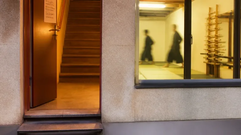 Aikido Club Dornbirn lädt zum offenen Sommertraining: Dienstags Probeunterricht in Lustenauerstraße