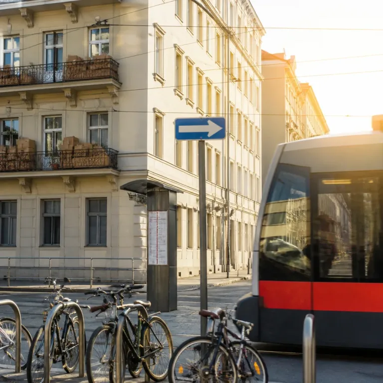 Studenten in Sachsen bevorzugen eigene Wohnung — Mobilität und Wohnformen im Vergleich